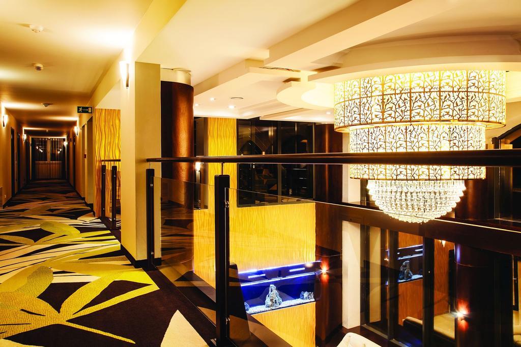 Hotel Era Сверадув-Здруй Экстерьер фото
